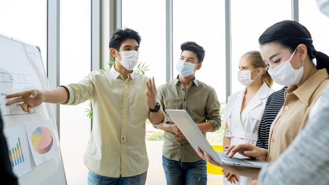 masks in meeting